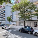 Mina Apartments