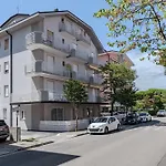 Mina Apartments