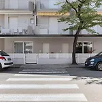 Mina Apartments